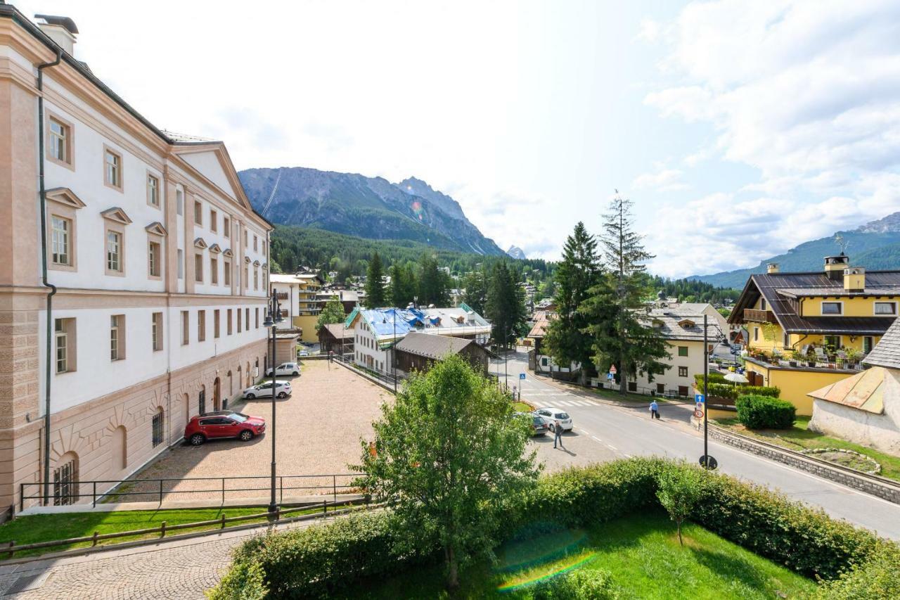 Casa Olimpia Apartment Cortina d'Ampezzo Exterior photo